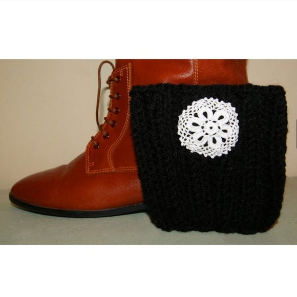 Women's Fingerless Gloves / Mittens Boot Cuffs Set Cottagecore Black White Knit - Picture 8 of 10